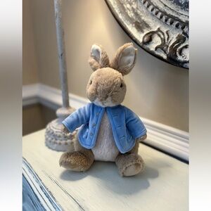 Pottery Barn Kids Peter Rabbit Plush NWOT NWOB READ!
